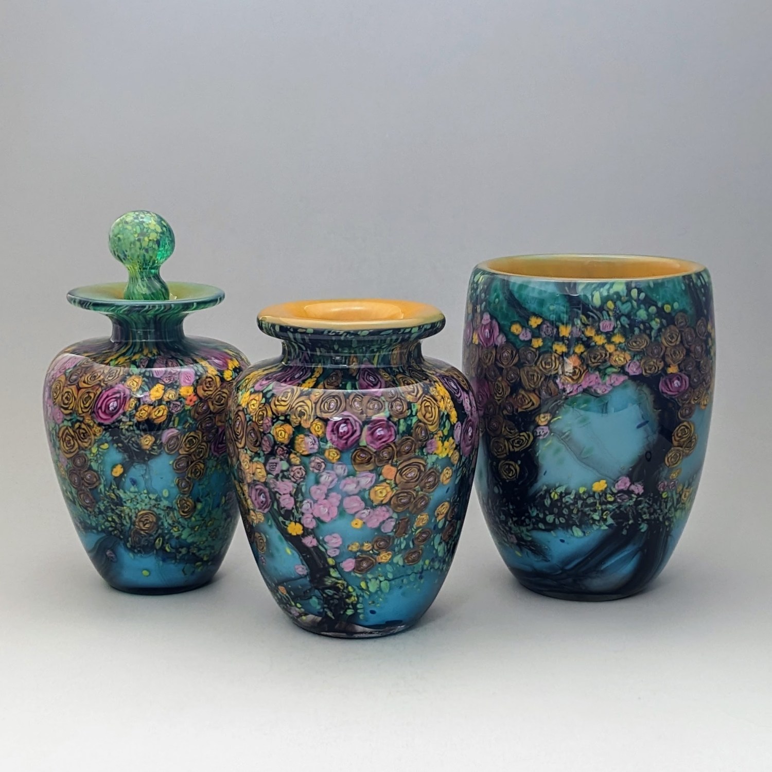 Peter Raos – Peter Raos is a New Zealand glass artist.